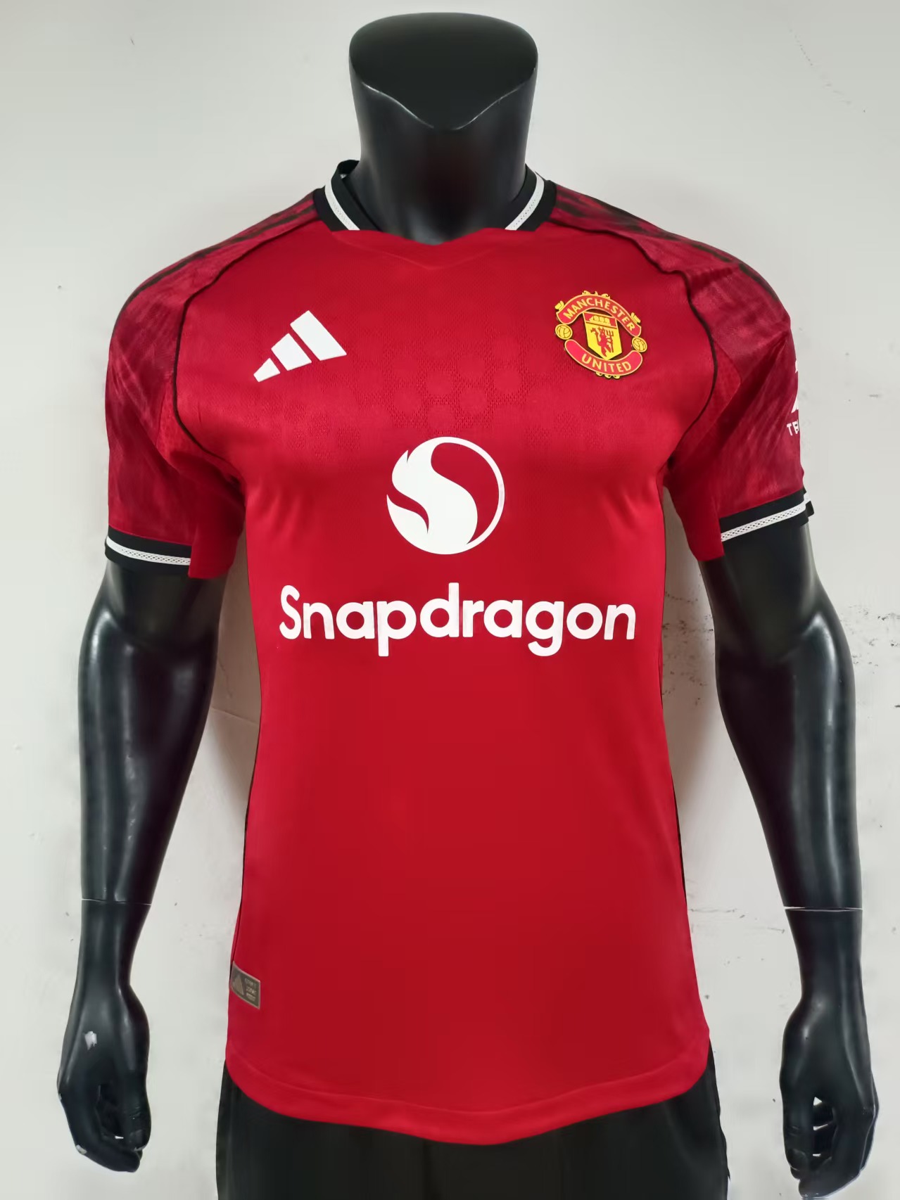 UNITED PRO ROUGE 25