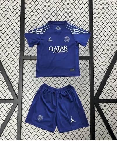 PARIS SAINT GERMAIN PSG ENFANT BLEU AILLE 24